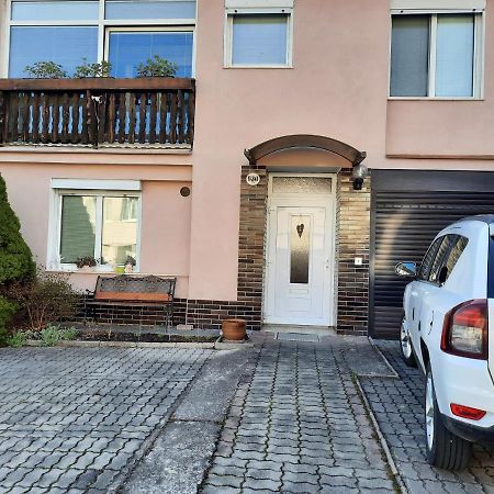 Apartman Polni 930 Apartment Hluboká nad Vltavou Екстериор снимка