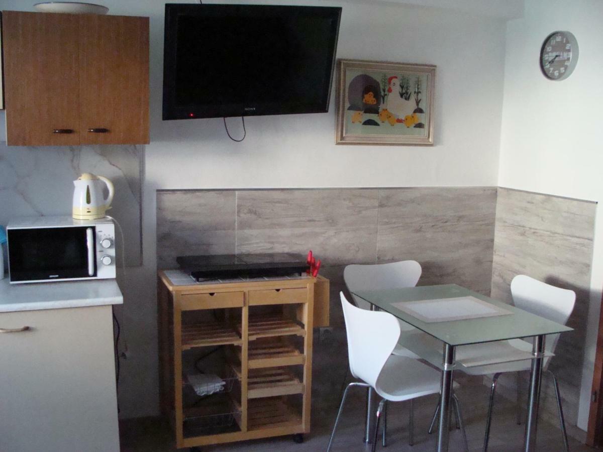 Apartman Polni 930 Apartment Hluboká nad Vltavou Екстериор снимка